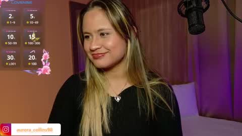 aurora_collins08 online show from February 25, 2025, 6:42 pm