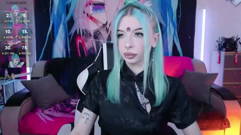AURORA NATSUKI online show from May 31, 2026, 1:18 pm