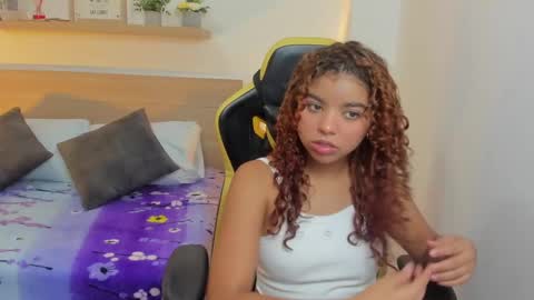 Snapshot of aurora_rodriguez chatting on January 23, 2025, 12:19 pm aurora_rodriguez online show from January 23, 2025, 12:19 pm