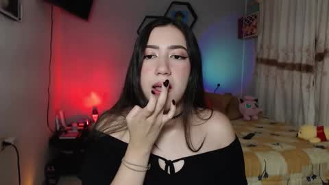 Snapshot of aurora_shy_ chatting on February 7, 2026, 6:06 am Aurora online show from February 7, 2026, 6:06 am