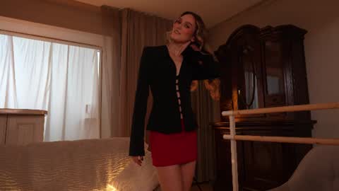 Snapshot of aurora_the_ballerina chatting on June 28, 2026, 7:14 am Aurora online show from June 28, 2026, 7:14 am