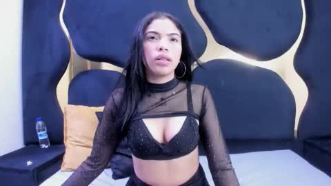 Snapshot of aurorahoney32 chatting on April 29, 2026, 8:59 pm aurorahoney32 online show from April 29, 2026, 8:59 pm