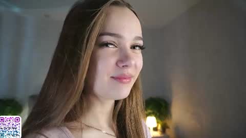 Snapshot of auroralowen chatting on July 14, 2026, 6:07 am Aurora online show from July 14, 2026, 6:07 am