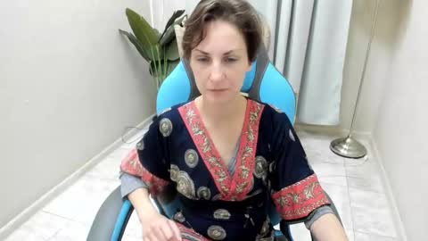 Snapshot of aurorascript chatting on November 21, 2025, 9:57 pm Aurora online show from November 21, 2025, 9:57 pm