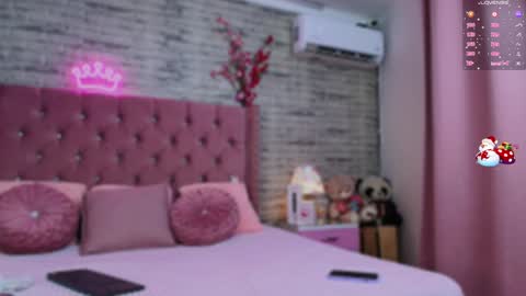 Aurora online show from December 28, 2024, 1:17 pm