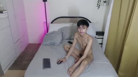 Snapshot of aus_thin02 chatting on October 20, 2025, 7:03 pm Austin online show from October 20, 2025, 7:03 pm