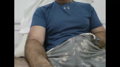 Snapshot of aussdiver chatting on December 16, 2024, 5:17 am Aussie online show from December 16, 2024, 5:17 am