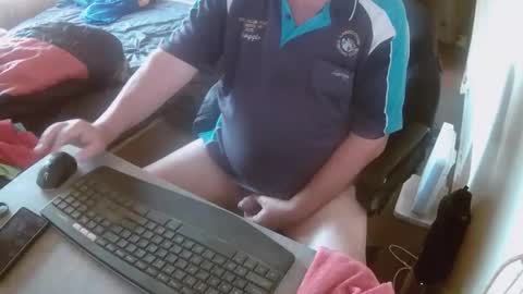 aussiebaker online show from May 11, 2026, 12:05 am