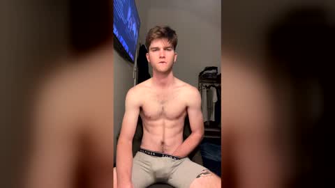 aussieboyethan online show from March 19, 2026, 12:09 pm