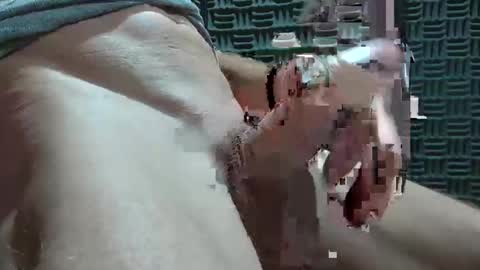 aussieraz online show from December 8, 2024, 7:26 am