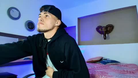 Snapshot of austin_collinss chatting on January 10, 2025, 2:25 am AUSTIN online show from January 10, 2025, 2:25 am