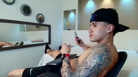 Snapshot of austin_collinss chatting on February 1, 2025, 8:29 am AUSTIN online show from February 1, 2025, 8:29 am