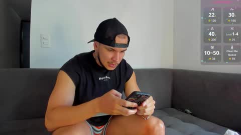 A online show from November 8, 2025, 7:12 pm