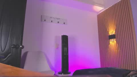 Snapshot of austin_rouse chatting on October 31, 2025, 8:15 am austin_rouse online show from October 31, 2025, 8:15 am