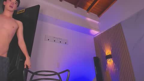 Snapshot of austin_rouse chatting on January 9, 2026, 7:26 pm austin_rouse online show from January 9, 2026, 7:26 pm