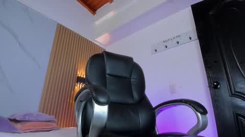 Snapshot of austin_rouse chatting on March 29, 2026, 7:36 pm austin_rouse online show from March 29, 2026, 7:36 pm