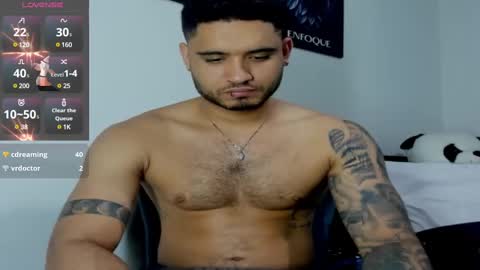 Snapshot of austintorres_ chatting on February 13, 2025, 5:58 am AustinTorres online show from February 13, 2025, 5:58 am