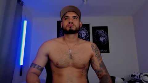 Snapshot of austintorres_ chatting on October 25, 2025, 2:52 am AustinTorres online show from October 25, 2025, 2:52 am