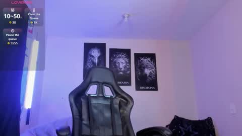 Snapshot of austintorres_ chatting on December 19, 2025, 3:35 am AustinTorres online show from December 19, 2025, 3:35 am