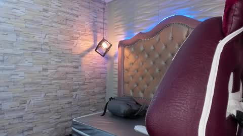              online show from January 11, 2025, 1:48 am