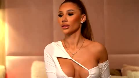 Snapshot of ava_heath chatting on December 4, 2025, 1:59 am Ava online show from December 4, 2025, 1:59 am