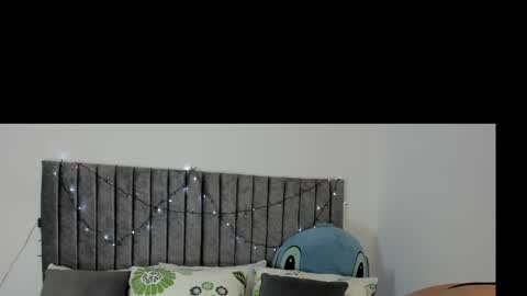 ava_kris online show from May 11, 2026, 4:07 am