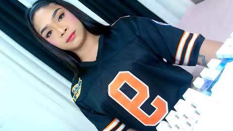 Snapshot of ava_lux chatting on November 15, 2025, 2:24 pm Ava online show from November 15, 2025, 2:24 pm