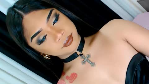 Snapshot of ava_lux chatting on November 28, 2025, 4:37 am Ava online show from November 28, 2025, 4:37 am