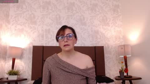 Ava  online show from October 15, 2025, 8:20 pm