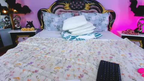 avaaaddamss online show from October 29, 2025, 10:06 am