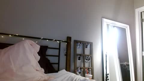 Snapshot of avaashley chatting on December 17, 2025, 1:11 am Ava Ashley online show from December 17, 2025, 1:11 am