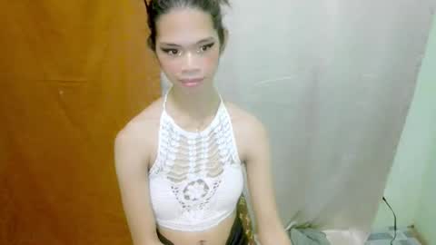 avacadaxcx online show from October 15, 2025, 1:39 am