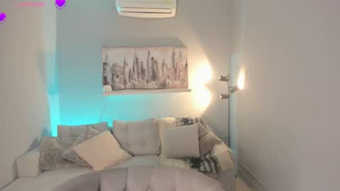 Snapshot of avalon_badger chatting on January 24, 2025, 9:47 pm Avalon online show from January 24, 2025, 9:47 pm