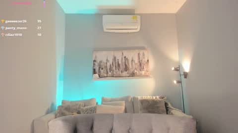 Snapshot of avalon_badger chatting on February 10, 2025, 9:47 pm Avalon online show from February 10, 2025, 9:47 pm