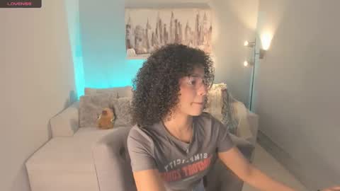 Snapshot of avalon_badger chatting on February 12, 2025, 3:49 pm Avalon online show from February 12, 2025, 3:49 pm