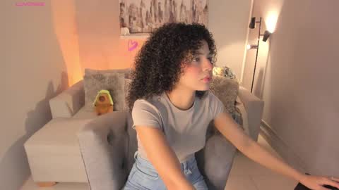 Snapshot of avalon_badger chatting on February 22, 2025, 3:47 pm Avalon online show from February 22, 2025, 3:47 pm