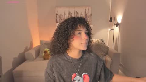 Snapshot of avalon_badger chatting on February 28, 2025, 3:59 pm Avalon online show from February 28, 2025, 3:59 pm