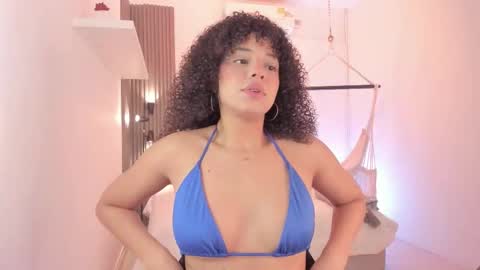 Snapshot of avalon_badger chatting on December 2, 2025, 8:04 pm Avalon online show from December 2, 2025, 8:04 pm