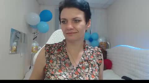 avasaturnian online show from October 8, 2025, 12:25 pm