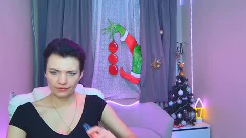 Snapshot of avasaturnian chatting on January 11, 2026, 7:57 am avasaturnian online show from January 11, 2026, 7:57 am