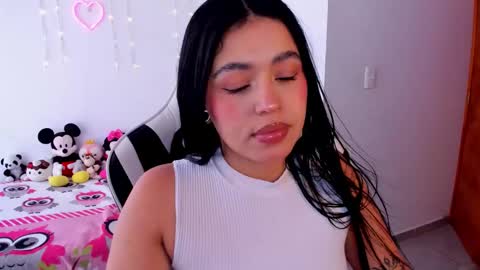 Snapshot of avascott_ chatting on January 7, 2026, 7:05 pm Ava online show from January 7, 2026, 7:05 pm