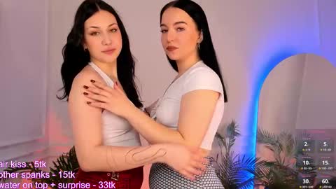 Avelyne online show from October 17, 2025, 2:08 pm