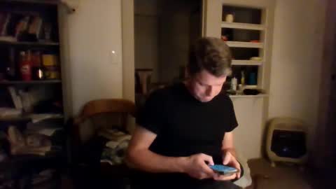 Snapshot of avenger8248 chatting on March 7, 2026, 2:08 am Avenger online show from March 7, 2026, 2:08 am