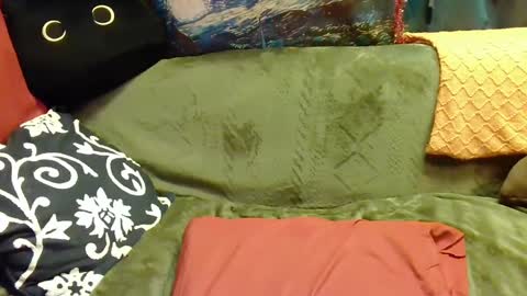 raven blue online show from February 21, 2025, 2:27 pm