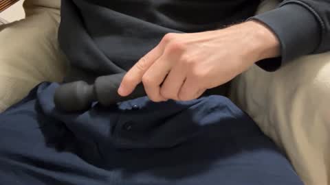 Snapshot of averageddaniel chatting on October 5, 2025, 8:18 pm averageddaniel online show from October 5, 2025, 8:18 pm