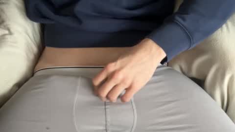 Snapshot of averageddaniel chatting on November 11, 2025, 11:43 am averageddaniel online show from November 11, 2025, 11:43 am