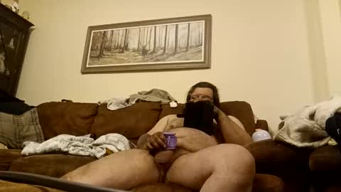 Snapshot of averageguy213396 chatting on January 10, 2026, 12:12 am averageguy213396 online show from January 10, 2026, 12:12 am