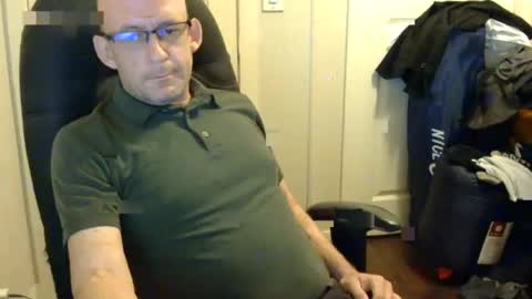 Snapshot of averagejerkoff chatting on July 29, 2026, 2:48 pm averagejerkoff online show from July 29, 2026, 2:48 pm