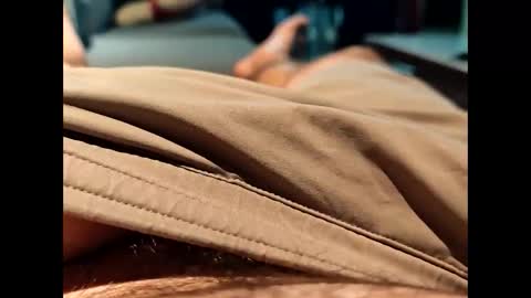 Snapshot of averagejoe2025 chatting on March 2, 2025, 1:05 pm averagejoe2025 online show from March 2, 2025, 1:05 pm