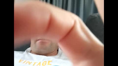 Snapshot of averagejoe2025 chatting on March 6, 2025, 12:43 am averagejoe2025 online show from March 6, 2025, 12:43 am